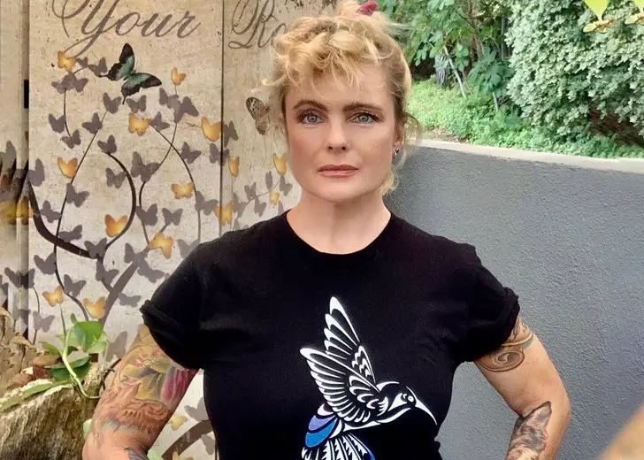 Erika-Eleniak-Alive