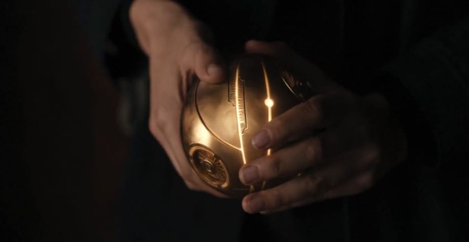 The time machine from the alternate world in the series Dark