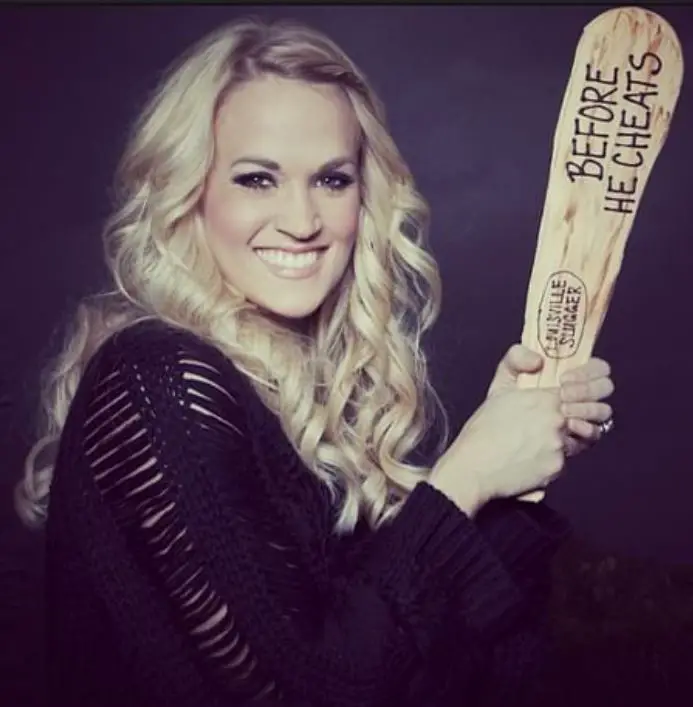 Carrie Underwood in 2013 before she was plagued with plastic surgery rumors