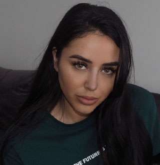 Marnie Simpson & Boyfriend Take Dating Up A Notch! Relationship